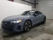 ✅ 2022 Audi e-tron GT Prestige • VIN: WAUEJBFW2N7006629 • Lot: 45069554. Wystawiony na Copart z przebiegiem 8 341 mil. Bezpłatny archiwum sprzedaży aukcyjnych z USA i szczegółowy raport historii pojazdu na DreamBid. Zdjęcie 1.