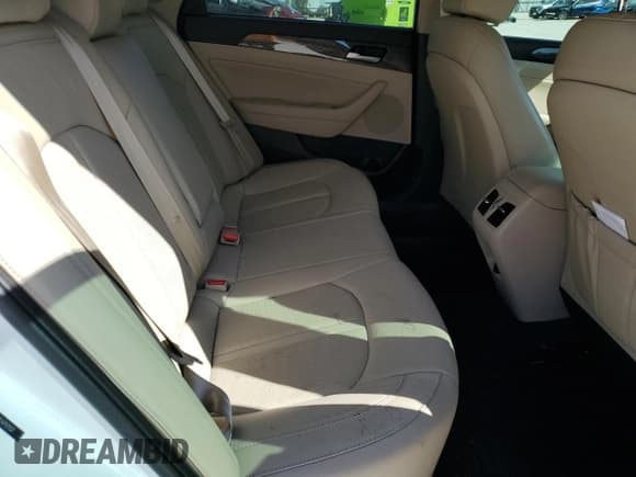 ✅ 2019 Hyundai Sonata SEL • VIN: 5NPE34AF1KH797937 • Lot: 40657883. Listed on Copart with 23,800 mi. Free auction sales archive from the USA and detailed vehicle history report at DreamBid. Image 10.