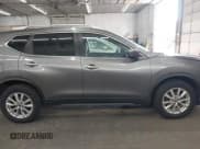 ✅ 2017 Nissan Rogue SV • VIN: KNMAT2MV5HP579356 • Лот: 43506623. Опубликован ранее на IAAI с пробегом 127 508 миль. Бесплатный доступ к архиву аукционных продаж из США и подробный отчёт об истории автомобиля на DreamBid. Изображение 14.