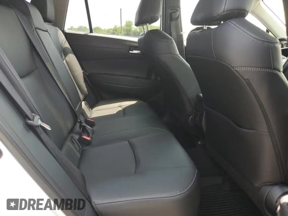 ✅ 2023 Toyota Corolla Cross XLE • VIN: 7MUDAABGXPV060797 • Лот: 62110665. Опубликован ранее на Copart с пробегом 18 293 миль. Бесплатный доступ к архиву аукционных продаж из США и подробный отчёт об истории автомобиля на DreamBid. Изображение 11.