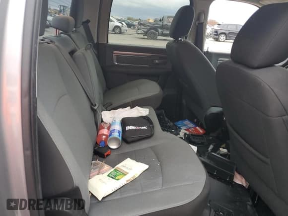 ✅ 2022 Ram 1500 SLT • VIN: 1C6RR6LG5NS240057 • Lot: 90339985. Wystawiony na Copart z przebiegiem 42 600 mil. Bezpłatny archiwum sprzedaży aukcyjnych z USA i szczegółowy raport historii pojazdu na DreamBid. Zdjęcie 10.