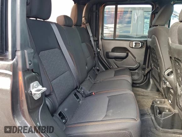 ✅ 2023 Jeep Gladiator Mojave • VIN: 1C6JJTEG4PL516063 • Lot: 93658445. Listed on Copart with 38,387 mi. Free auction sales archive from the USA and detailed vehicle history report at DreamBid. Image 10.