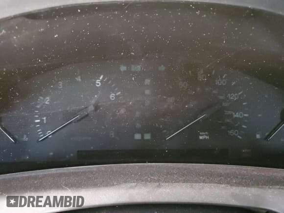 ✅ 1998 Lexus LS 400 • VIN: JT8BH28F1W0127630 • Лот: 72382904. Опубликован ранее на Copart с пробегом Не указан. Бесплатный доступ к архиву аукционных продаж из США и подробный отчёт об истории автомобиля на DreamBid. Изображение 9.