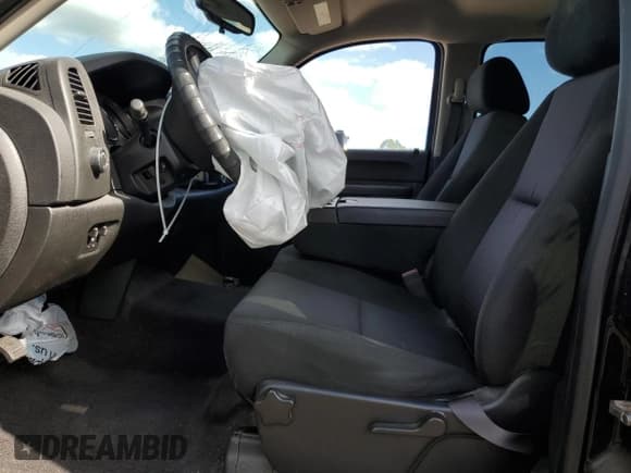 ✅ 2013 Chevrolet Silverado 2500HD LT • VIN: 1GC1KXCG2DF245790 • Лот: 82365295. Опубликован ранее на Copart с пробегом Не указан. Бесплатный доступ к архиву аукционных продаж из США и подробный отчёт об истории автомобиля на DreamBid. Изображение 7.