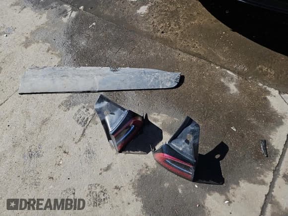 ✅ 2022 Tesla Model 3 Long Range • VIN: 5YJ3E1EB5NF205661 • Lot: 53395905. Wystawiony na Copart z przebiegiem 43 045 mil. Bezpłatny archiwum sprzedaży aukcyjnych z USA i szczegółowy raport historii pojazdu na DreamBid. Zdjęcie 12.