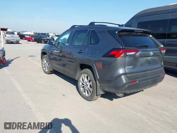 ✅ 2024 Toyota RAV4 XLE Premium • VIN: 2T3A1RFV0RW483295 • Лот: 43216788. Опубликован ранее на IAAI с пробегом 4 669 миль. Бесплатный доступ к архиву аукционных продаж из США и подробный отчёт об истории автомобиля на DreamBid. Изображение 3.