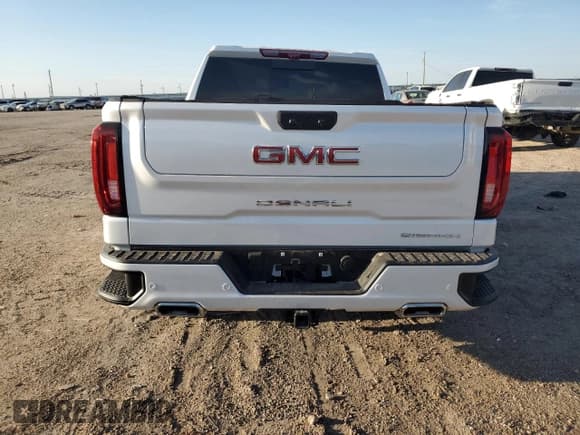 ✅ 2025 GMC Sierra 1500 Denali • VIN: 3GTUUGED0SG249309 • Лот: 52987985. Опубликован ранее на Copart с пробегом 338 миль. Бесплатный доступ к архиву аукционных продаж из США и подробный отчёт об истории автомобиля на DreamBid. Изображение 6.