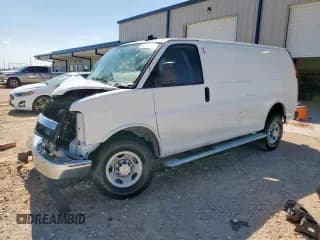 ✅ 2024 Chevrolet Express Cargo • VIN: 1GCWGAFP4R1269464 • Lot: 57891575. Wystawiony na Copart z przebiegiem Nie podano. Bezpłatny archiwum sprzedaży aukcyjnych z USA i szczegółowy raport historii pojazdu na DreamBid. Zdjęcie 1.