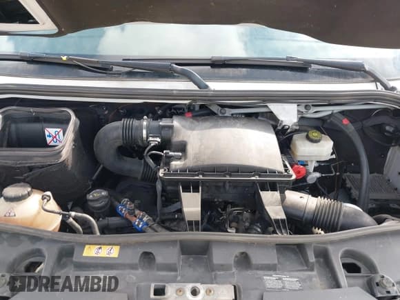 ✅ 2020 Mercedes-Benz Sprinter • VIN: W1W4EBHYXLT033703 • Lot: 43228505. Listed on IAAI with 218,199 mi. Free auction sales archive from the USA and detailed vehicle history report at DreamBid. Image 10.