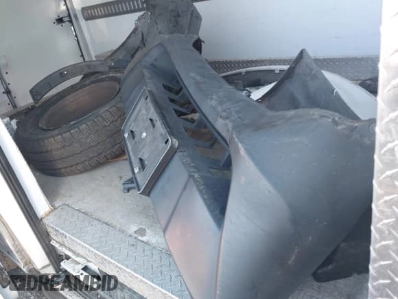 ✅ 2019 Ford Transit • VIN: 1FTYR2XM9KKA33812 • Лот: 43010166. Опубликован ранее на IAAI с пробегом 104 613 миль. Бесплатный доступ к архиву аукционных продаж из США и подробный отчёт об истории автомобиля на DreamBid. Изображение 12.