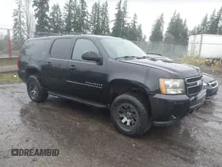 ✅ 2008 Chevrolet Suburban LTZ • VIN: 3GNFC16008G134309 • Lot: 43884502. Listed on IAAI with 240,434 mi. Free auction sales archive from the USA and detailed vehicle history report at DreamBid. Image 1.