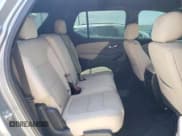 ✅ 2023 Chevrolet Traverse LS • VIN: 1GNERFKW9PJ213153 • Lot: 67842944. Wystawiony na Copart z przebiegiem 13 056 mil. Bezpłatny archiwum sprzedaży aukcyjnych z USA i szczegółowy raport historii pojazdu na DreamBid. Zdjęcie 10.