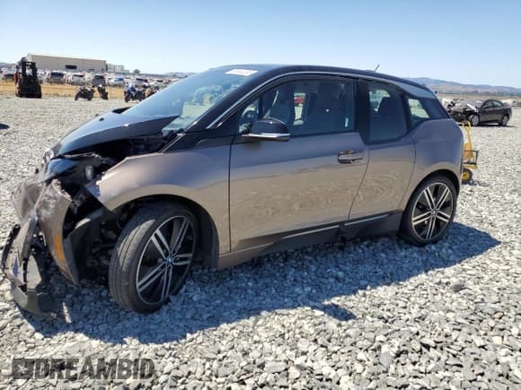 ✅ 2019 BMW i3 • VIN: WBY8P4C5XK7D98455 • Лот: 63944095. Опубликован ранее на Copart с пробегом 47 883 миль. Бесплатный доступ к архиву аукционных продаж из США и подробный отчёт об истории автомобиля на DreamBid. Изображение 1.