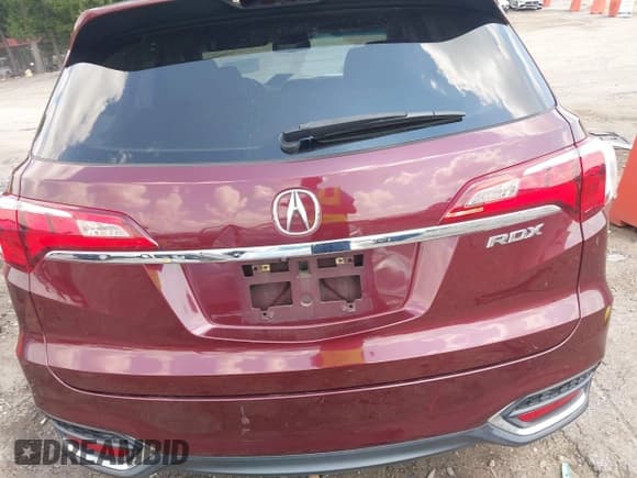 ✅ 2017 Acura RDX • VIN: 5J8TB3H3XHL017276 • Lot: 43161024. Wystawiony na IAAI z przebiegiem 201 768 mil. Bezpłatny archiwum sprzedaży aukcyjnych z USA i szczegółowy raport historii pojazdu na DreamBid. Zdjęcie 17.