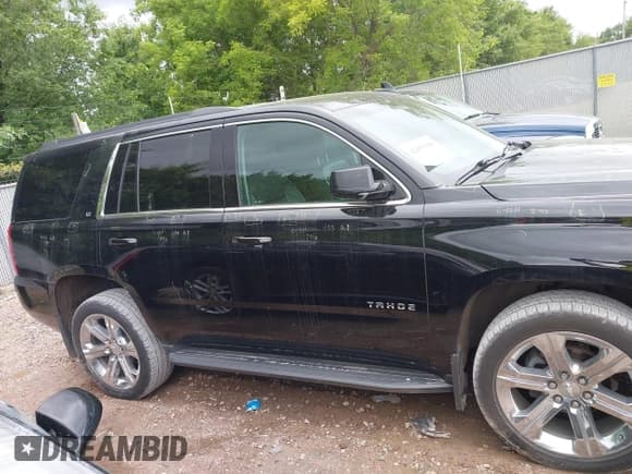 ✅ 2018 Chevrolet Tahoe LT • VIN: 1GNSKBKC9JR254896 • Lot: 42456940. Listed on IAAI with 102,459 mi. Free auction sales archive from the USA and detailed vehicle history report at DreamBid. Image 13.