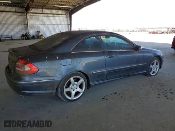 ✅ 2005 Mercedes-Benz CLK 500 • VIN: WDBTJ75J25F161702 • Lot: 61875085. Listed on Copart with Not provided. Free auction sales archive from the USA and detailed vehicle history report at DreamBid. Image 3.