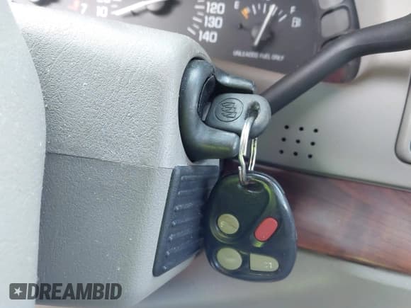 ✅ 1999 Buick Park Avenue • VIN: 1G4CW52K5X4607713 • Lot: 42387667. Listed on IAAI with 106,786 mi. Free auction sales archive from the USA and detailed vehicle history report at DreamBid. Image 11.