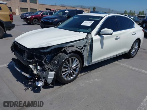 ✅ 2018 Infiniti Q50 Sport • VIN: JN1EV7AP2JM365370 • Лот: 42157933. Опубликован ранее на IAAI с пробегом 61 054 миль. Бесплатный доступ к архиву аукционных продаж из США и подробный отчёт об истории автомобиля на DreamBid. Изображение 20.