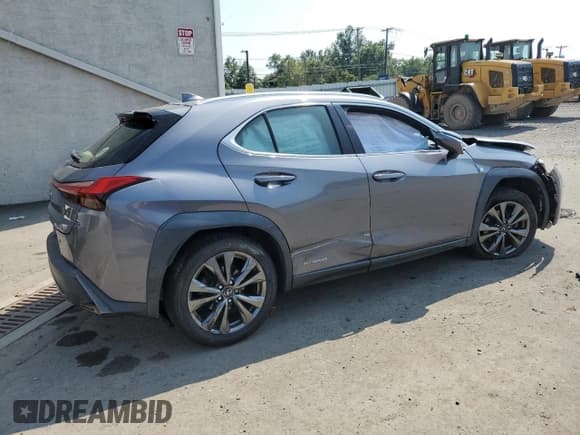 ✅ 2021 Lexus UX 250h F Sport • VIN: JTHR9JBH3M2039356 • Lot: 69089765. Wystawiony na Copart z przebiegiem Nie podano. Bezpłatny archiwum sprzedaży aukcyjnych z USA i szczegółowy raport historii pojazdu na DreamBid. Zdjęcie 3.