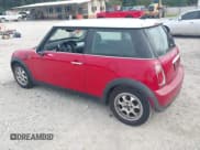 ✅ 2005 MINI Hardtop • VIN: WMWRC33445TC58932 • Лот: 43062926. Опубликован ранее на IAAI с пробегом 159 291 миль. Бесплатный доступ к архиву аукционных продаж из США и подробный отчёт об истории автомобиля на DreamBid. Изображение 3.