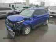 2021 Hyundai Venue SE z VIN KMHRB8A35MU069754, wystawiony jako Copart lot #81769885 z przebiegiem Nie podano mil oraz Szkoda całkowita • Salvage title. Historia ofert i sprzedaży dostępna na DreamBid. Obrazek 1.