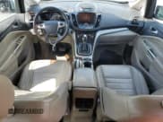 ✅ 2014 Ford C-Max SEL • VIN: 1FADP5BU9EL516847 • Lot: 55607275. Wystawiony na Copart z przebiegiem 179 368 mil. Bezpłatny archiwum sprzedaży aukcyjnych z USA i szczegółowy raport historii pojazdu na DreamBid. Zdjęcie 8.