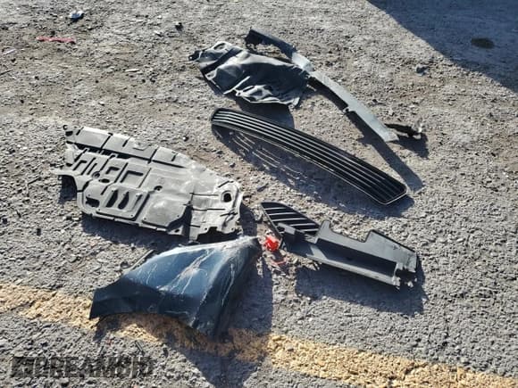 ✅ 2012 Toyota Camry XLE • VIN: 4T4BF1FK2CR172101 • Лот: 87482145. Опубликован ранее на Copart с пробегом 180 743 миль. Бесплатный доступ к архиву аукционных продаж из США и подробный отчёт об истории автомобиля на DreamBid. Изображение 12.