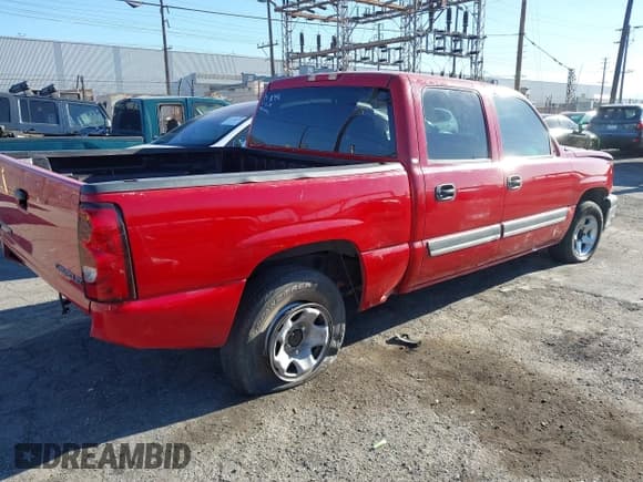 ✅ 2004 Chevrolet Silverado 1500 LT • VIN: 2GCEC13T841343352 • Lot: 43143440. Listed on IAAI with Not provided. Free auction sales archive from the USA and detailed vehicle history report at DreamBid. Image 4.