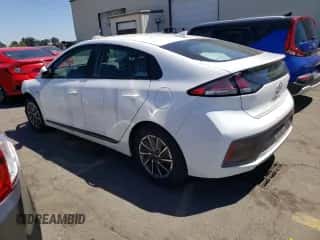 2020 Hyundai Ioniq SE с VIN KMHC75LJ6LU072436, выставлен на аукционе Copart как лот 65186214 с пробегом 24 880 миль миль и Списание • Salvage title. История ставок и продаж доступна на DreamBid. Изображение 2.