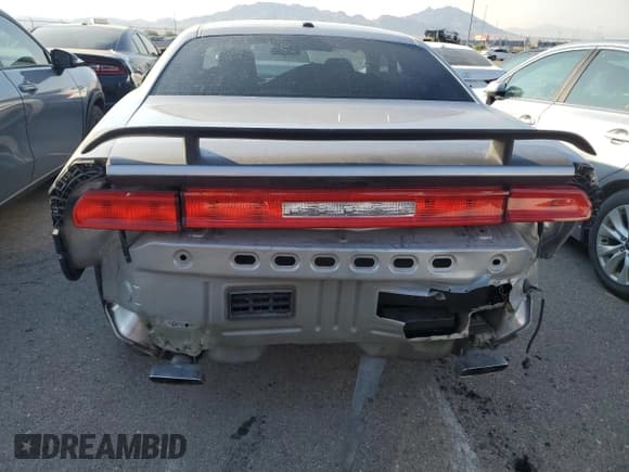 ✅ 2011 Dodge Challenger • VIN: 2B3CJ4DG6BH542907 • Lot: 70485444. Wystawiony na Copart z przebiegiem 123 440 mil. Bezpłatny archiwum sprzedaży aukcyjnych z USA i szczegółowy raport historii pojazdu na DreamBid. Zdjęcie 6.