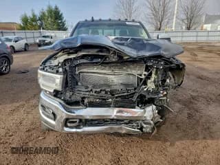 ✅ 2022 Ram 2500 Laramie • VIN: 3C6UR5FL5NG318017 • Лот: 93100655. Опубликован ранее на Copart с пробегом 90 482 миль. Бесплатный доступ к архиву аукционных продаж из США и подробный отчёт об истории автомобиля на DreamBid. Изображение 5.