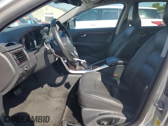 ✅ 2016 Volvo XC70 T5 Drive-E Premier • VIN: YV440MBK7G1255561 • Lot: 80126065. Wystawiony na Copart z przebiegiem 137 828 mil. Bezpłatny archiwum sprzedaży aukcyjnych z USA i szczegółowy raport historii pojazdu na DreamBid. Zdjęcie 7.