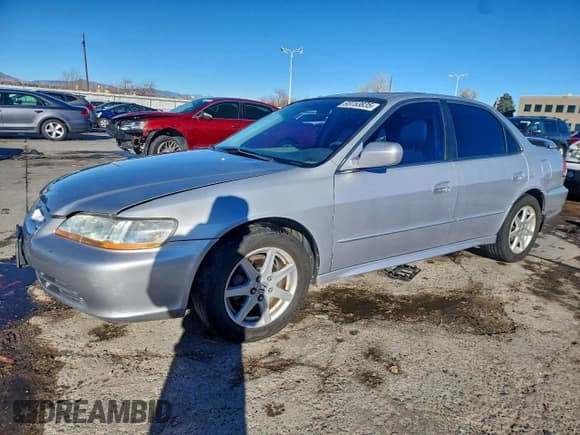 ✅ 2001 Honda Accord EX • VIN: 1HGCG16511A061355 • Lot: 93753835. Listed on Copart with 200,581 mi. Free auction sales archive from the USA and detailed vehicle history report at DreamBid. Image 1.