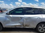 ✅ 2018 Nissan Pathfinder SL • VIN: 5N1DR2MMXJC611696 • Лот: 43211165. Опубликован ранее на IAAI с пробегом 74 015 миль. Бесплатный доступ к архиву аукционных продаж из США и подробный отчёт об истории автомобиля на DreamBid. Изображение 14.