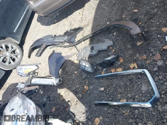 ✅ 2016 Hyundai Azera Limited • VIN: KMHFH4JG4GA508039 • Lot: 43509733. Listed on IAAI with 39,443 mi. Free auction sales archive from the USA and detailed vehicle history report at DreamBid. Image 12.