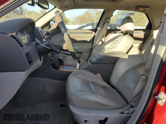 ✅ 2007 Chrysler 300 C • VIN: 2C3LA63H07H807062 • Lot: 91594445. Listed on Copart with 34,511 mi. Free auction sales archive from the USA and detailed vehicle history report at DreamBid. Image 7.