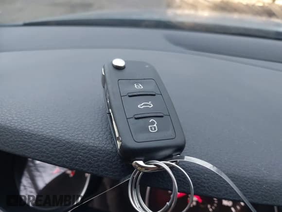 ✅ 2018 Volkswagen Jetta SEL • VIN: 3VWL17AJ0JM209020 • Lot: 43780042. Listed on IAAI with 24,548 mi. Free auction sales archive from the USA and detailed vehicle history report at DreamBid. Image 11.