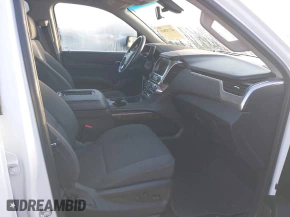 2018 Chevrolet Suburban LS z VIN 1GNSKGKC5JR173889, wystawiony jako IAAI lot #42152865 z przebiegiem 73 358 mil mil oraz . Historia ofert i sprzedaży dostępna na DreamBid. Obrazek 5.