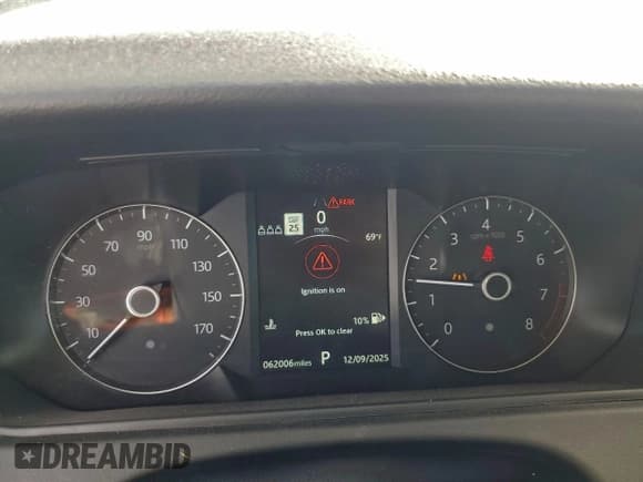 ✅ 2020 Land Rover Range Rover Velar R-Dynamic S • VIN: SALYK2EX4LA260813 • Lot: 95522395. Listed on Copart with 62,006 mi. Free auction sales archive from the USA and detailed vehicle history report at DreamBid. Image 9.