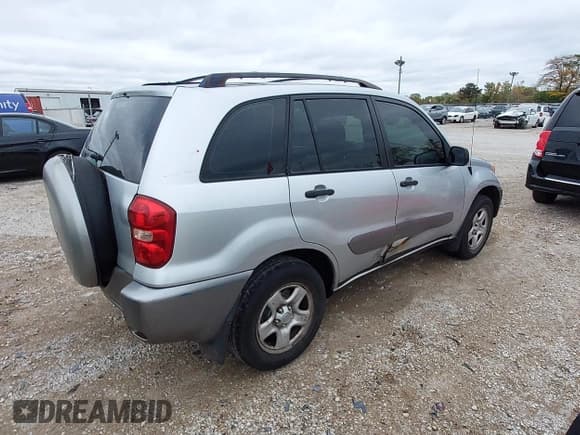 ✅ 2005 Toyota RAV4 • VIN: JTEGD20V350091620 • Лот: 43505612. Опубликован ранее на IAAI с пробегом 186 969 миль. Бесплатный доступ к архиву аукционных продаж из США и подробный отчёт об истории автомобиля на DreamBid. Изображение 4.