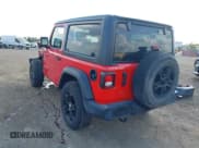 ✅ 2020 Jeep Wrangler Sport S • VIN: 1C4GJXAN7LW204973 • Lot: 43255903. Wystawiony na IAAI z przebiegiem 91 647 mil. Bezpłatny archiwum sprzedaży aukcyjnych z USA i szczegółowy raport historii pojazdu na DreamBid. Zdjęcie 3.