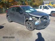 ✅ 2018 Nissan Kicks SR • VIN: 3N1CP5CUXJL525191 • Лот: 43560376. Опубликован ранее на IAAI с пробегом 152 789 миль. Бесплатный доступ к архиву аукционных продаж из США и подробный отчёт об истории автомобиля на DreamBid. Изображение 1.