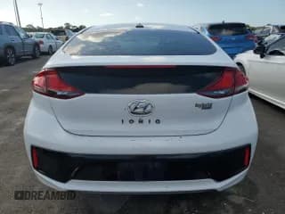 ✅ 2017 Hyundai Ioniq Blue • VIN: KMHC65LC7HU031275 • Lot: 73009004. Wystawiony na Copart z przebiegiem 121 222 mil. Bezpłatny archiwum sprzedaży aukcyjnych z USA i szczegółowy raport historii pojazdu na DreamBid. Zdjęcie 6.