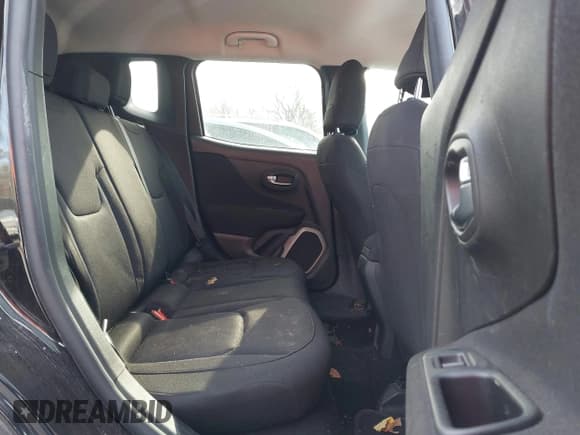 ✅ 2017 Jeep Renegade Sport • VIN: ZACCJAAHXHPG09784 • Lot: 41891869. Listed on IAAI with 92,798 mi. Free auction sales archive from the USA and detailed vehicle history report at DreamBid. Image 8.