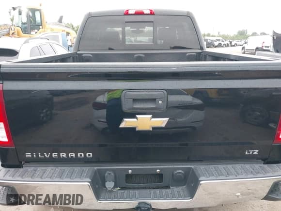 ✅ 2018 Chevrolet Silverado 1500 LTZ • VIN: 3GCUKSEC7JG357666 • Lot: 42190446. Wystawiony na IAAI z przebiegiem 100 326 mil. Bezpłatny archiwum sprzedaży aukcyjnych z USA i szczegółowy raport historii pojazdu na DreamBid. Zdjęcie 16.