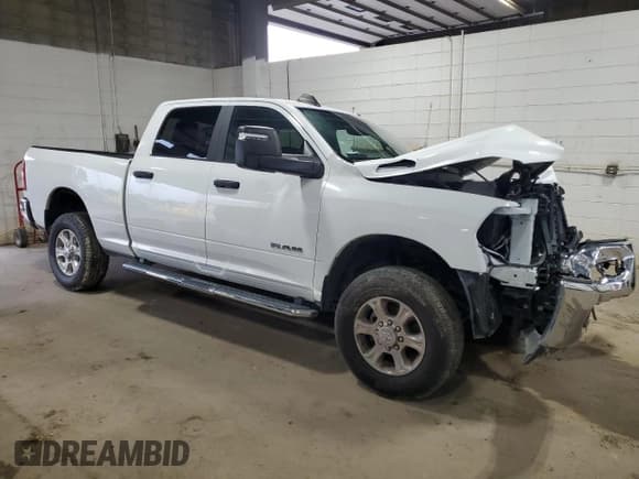 ✅ 2023 Ram 2500 Big Horn • VIN: 3C6UR5DJXPG633352 • Lot: 69503145. Listed on Copart with 49,944 mi. Free auction sales archive from the USA and detailed vehicle history report at DreamBid. Image 4.