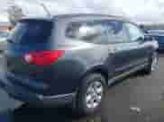 2009 Chevrolet Traverse LS z VIN 1GNER13DX9S175039, wystawiony jako IAAI lot #43450995 z przebiegiem 172 810 mil mil oraz . Historia ofert i sprzedaży dostępna na DreamBid. Obrazek 4.