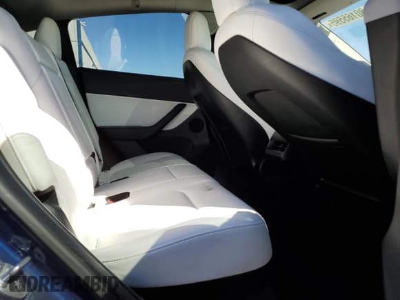 ✅ 2022 Tesla Model Y Performance • VIN: 7SAYGDEF8NF406574 • Lot: 80165595. Listed on Copart with 83,261 mi. Free auction sales archive from the USA and detailed vehicle history report at DreamBid. Image 10.