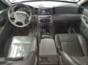 ✅ 2007 Jeep Grand Cherokee Laredo • VIN: 1J8HR48P67C522571 • Лот: 91897275. Опубликован ранее на Copart с пробегом 138 009 миль. Бесплатный доступ к архиву аукционных продаж из США и подробный отчёт об истории автомобиля на DreamBid. Изображение 8.