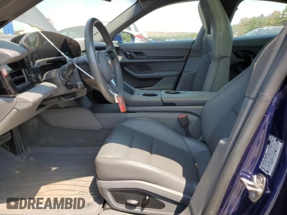 ✅ 2020 Porsche Taycan 4S • VIN: WP0AB2Y17LSA52275 • Лот: 54324343. Опубликован ранее на Copart с пробегом 28 520 миль. Бесплатный доступ к архиву аукционных продаж из США и подробный отчёт об истории автомобиля на DreamBid. Изображение 7.